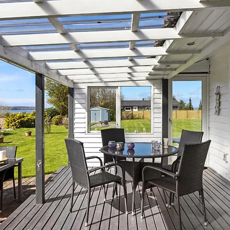 3 Bedroom Cozy In Holiday home