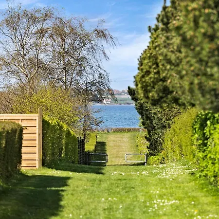 3 Bedroom Cozy In Holiday home